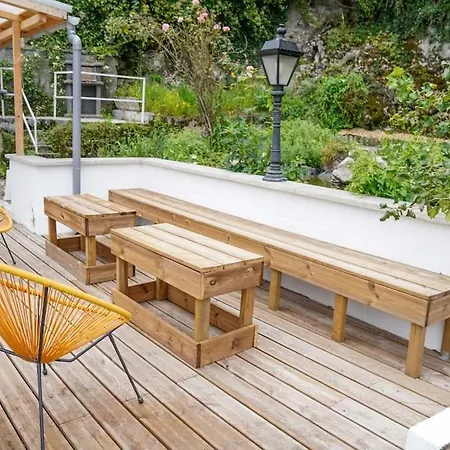 Familiale Avec Jardin Au Centre De דינאן