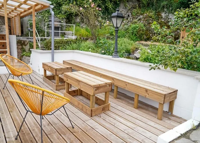 Familiale Avec Jardin Au Centre De Dinant